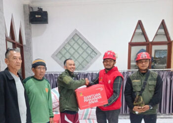 Banjir Masih Rendam Dayeukolot Bandung, Kemensos Kirim Bantuan Rp 497 Juta