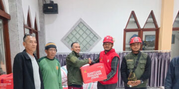 Banjir Masih Rendam Dayeukolot Bandung, Kemensos Kirim Bantuan Rp 497 Juta