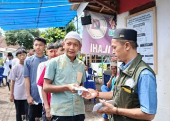 Yayasan Mutiara Illahi Berikan Santunan Anak Yatim dan Jompo