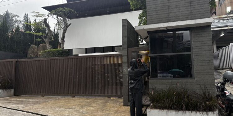 KPK Geledah Rumah Ridwan Kamil Terkait Dugaan Korupsi
