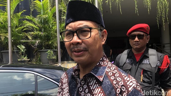 Wali Kota Yogyakarta Tolak Mobil Dinas Baru: Mending Buat Beli Gerobak Sampah