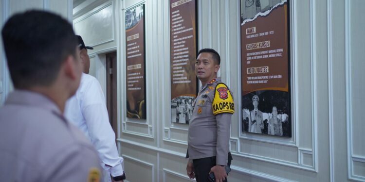Kapolres Bogor AKBP Rio Wahyu Anggoro, S.H., S.I.K., M.H. Pantau Arus Puncak di Pospol Gadog