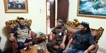 LPPNRI Sambangi Kediaman Abah Anton Charlian: Harus Humanis dalam Sikapi Aduan Masyarakat