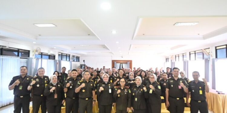 Kajati Jabar Kunjungan Kerja Ke Kejari Wilayah Kab/ Kota Di Jawa Barat.