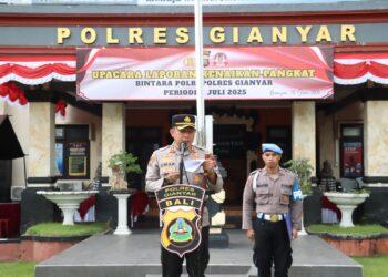 Kapolres Gianyar Pimpin Upacara Kenaikan Pangkat 64 Personel Bintara Polri