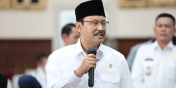 Para Penerima Bansos Nontunai dan Beras 10 Kg Ditambah