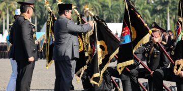 Presiden Hadiahi Penghargaan Nugraha Sakanti Kepada Divisi Humas Polri dan Enam Satker Lainnya