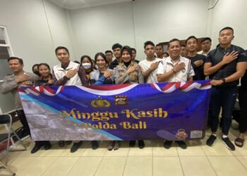 Ditbinmas Bersama Ditressiber Polda Bali Gelar Program Minggu Kasih