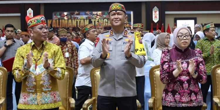 Perkuat Sinergi, Kapolda Kalteng Hadiri Peringatan Hari Anak dan Keluarga Nasional di Kantor Gubernur
