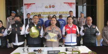 *Polisi Bongkar Praktik Suntik Gas Melon Ilegal, Tiga Pelaku Diamankan*