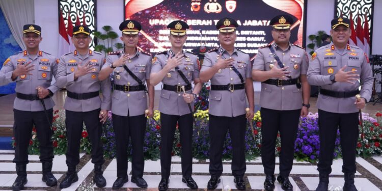 Mutasi Jabatan di Polda Jabar, Sejumlah Pejabat Utama dan Kapolres Resmi Berganti
