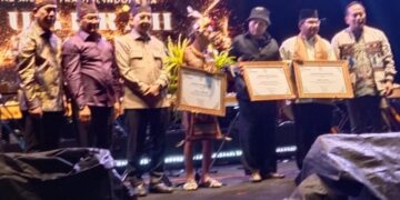 Menteri Kebudayaan RI, Fadli Zon tetapkan kota Bukittinggi sebagai tuan rumah penyelenggaraan pertunjukan Seni Tradisional.