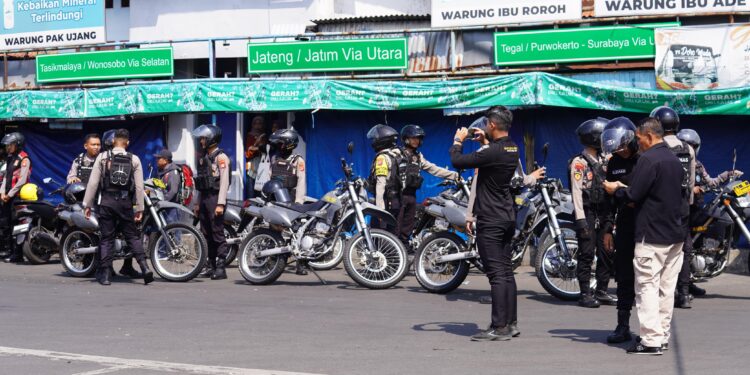 *Satgas Pemberantasan Premanisme Polda Jabar Gelar Show of Force dan Sosialisasi*