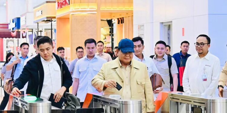 Presiden Prabowo Subianto ke Bandung Naik Kereta Whoosh