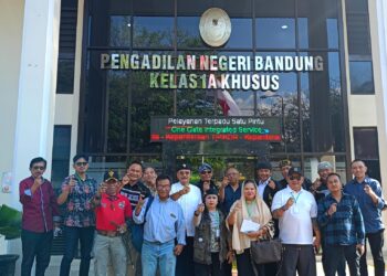 Sidang Lanjutan Gugatan Class Action Masyarakat Sunda, Disbudpar dan DPRD Propinsi Jabar Tetap Menganggap Pusaka Kujang Sebagai Senjata !