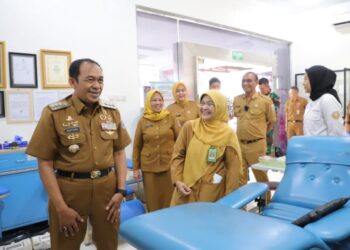 Walikota Cimahi Ngatiyana Cek Kesiapan Alat Kesehatan Di RS. Cibabat