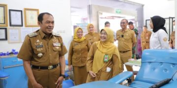Walikota Cimahi Ngatiyana Cek Kesiapan Alat Kesehatan Di RS. Cibabat