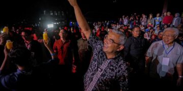 Warga Kota Bandung Merayakan Hari Jadi Kota Bandung Ke – 215 , Perayaan Musik Dan Aksi Sosial Di Gelar