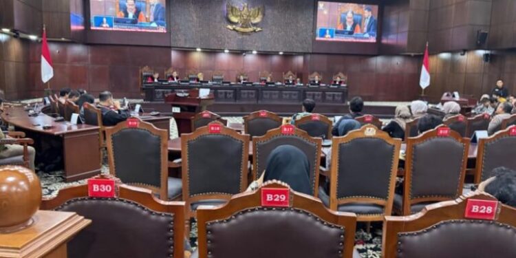 MK Batalkan Sanksi Bagi Warga Yang Tinggal Turun-Temurun Di Kawasan Hutan