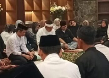 Istri Om Zein Bupati Purwakarta Tutup Usia, KDM , Ketua DPRD Dan Sekretariat DPRD Purwakarta Ucapkan Belasungkawa