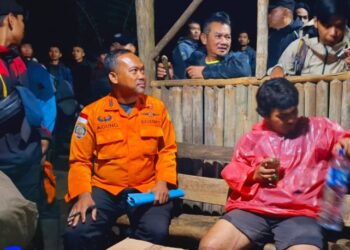 Tim SAR Bandung Berhasil Menyelamatkan Seorang Pendaki Gunung Burangrang