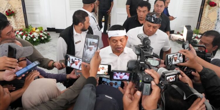 KDM Resmi Tetapkan UMK dan UMSK 2026, Kota Bekasi Tertinggi Tembus Rp6 Juta