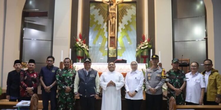 Forkopimda Garut Tinjau Ibadah Malam Natal, Pastikan Keamanan dan Toleransi Terjaga