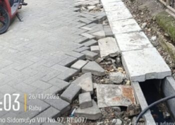 Diduga Banyak Penyimpangan Pekerjaan Drainase U-Ditch dan Paving di Jl. Simo Sidomulyo VIII