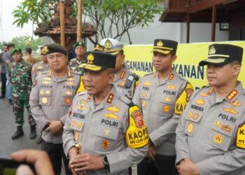 Kapolda Jabar Tinjau Pos Pengamanan Di Libur Nataru 2025