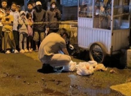 Tabir Memilukan Di Pinggir Jalan Tasikmalaya