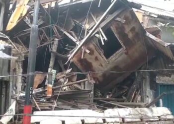 Waduh !!! bangunan tua di Kemayoran Jakarta Pusat rubuh