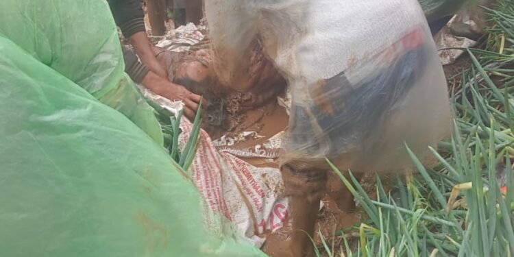 Bandung Barat Berduka lagi , Terjadi Tanah Longsor Yang Berakibat Ada Korban Nyawa