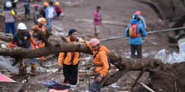 Update Tragedi Longsor Pasirlangu: 43 Jenazah Dievakuasi, Tim SAR Terus Berjuang di Hari Keempat