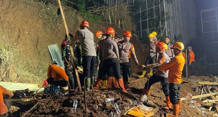 Longsor Jatinangor Tewaskan Empat Pekerja Bangunan Dua Selamat