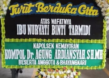 Kapolsek Kemayoran Sampaikan Turut Berduka kepada Keluarga Korban Kecelakaan KRL Di Bekasi Timur