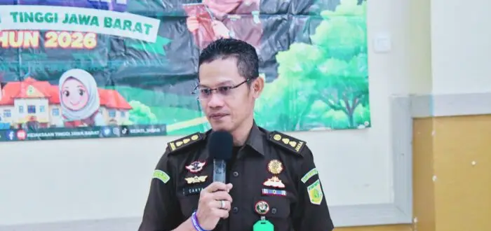 Kejati Jabar Edukasi Bahaya Kenakalan Remaja, di SMKN 1 Cimahi.