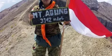 Martika Edison: Aksi Patriotik Kibarkan Merah Putih di 80 Gunung Selamatkan Nasionalisme Generasi Muda 