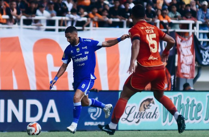 Persib Berhasil Meraih Kemenangan 1-2 Dalam Laga Melawan Persija Di Stadion Segiri, Samarinda