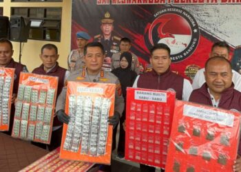 Polresta Bandung Amankan Ribuan Butir Obat Keras Bersama Narkoba