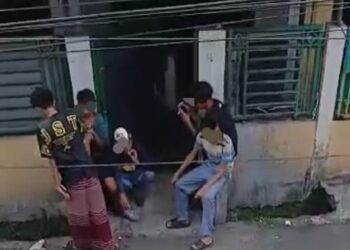Wilayah Utan Panjang Kemayoran Krisis Keamanan, Siang-siang Bolong Beberapa Remaja Bawa Samurai