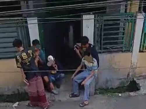 Wilayah Utan Panjang Kemayoran Krisis Keamanan, Siang-siang Bolong Beberapa Remaja Bawa Samurai