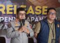Kabid Humas Polda Jabar Kombes Pol Hendra Rochmawan Memberikan Keterangan Terkait Kasus Penganiayan Berat Oleh Tersangka Taufik Hidayat