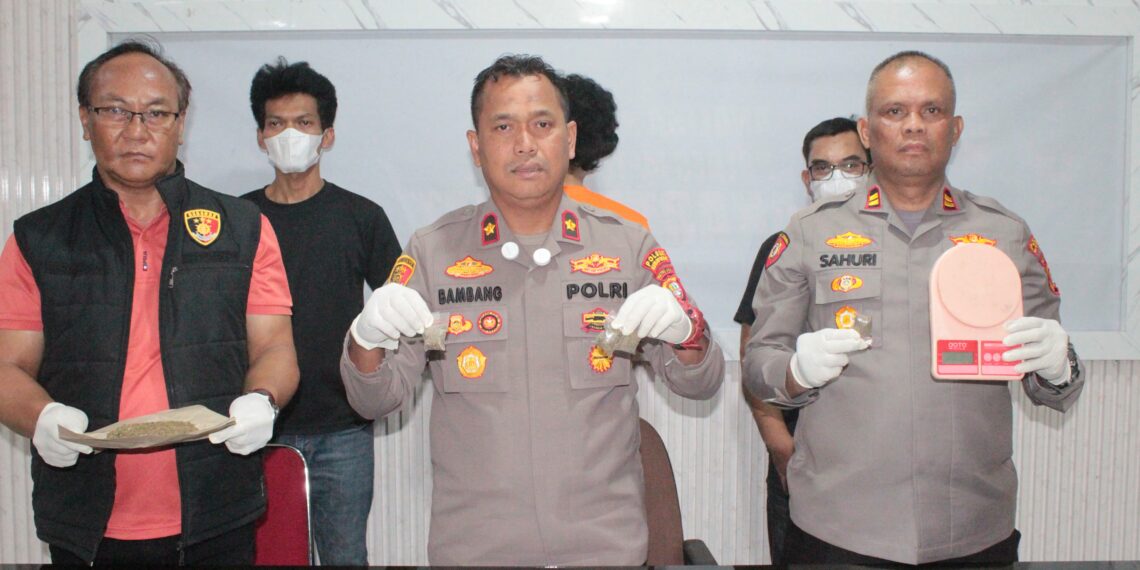 Polsek Kemayoran Tangkap Pelaku Peredaran Ganja, 43 Paket Barang Bukti Diamankan