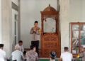 Kapolres Pakpak Bharat AKBP M. Agustiawan Sholat Jumat di Masjid Nurul Islam Salak, Ajak Warga Jaga Kamtibmas dan Perangi Narkoba